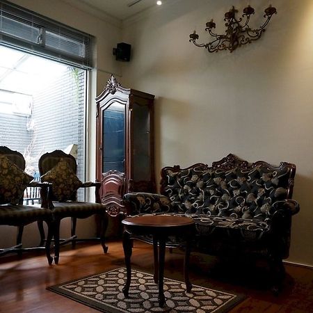 Amanda Home Stay Тайнан Екстериор снимка